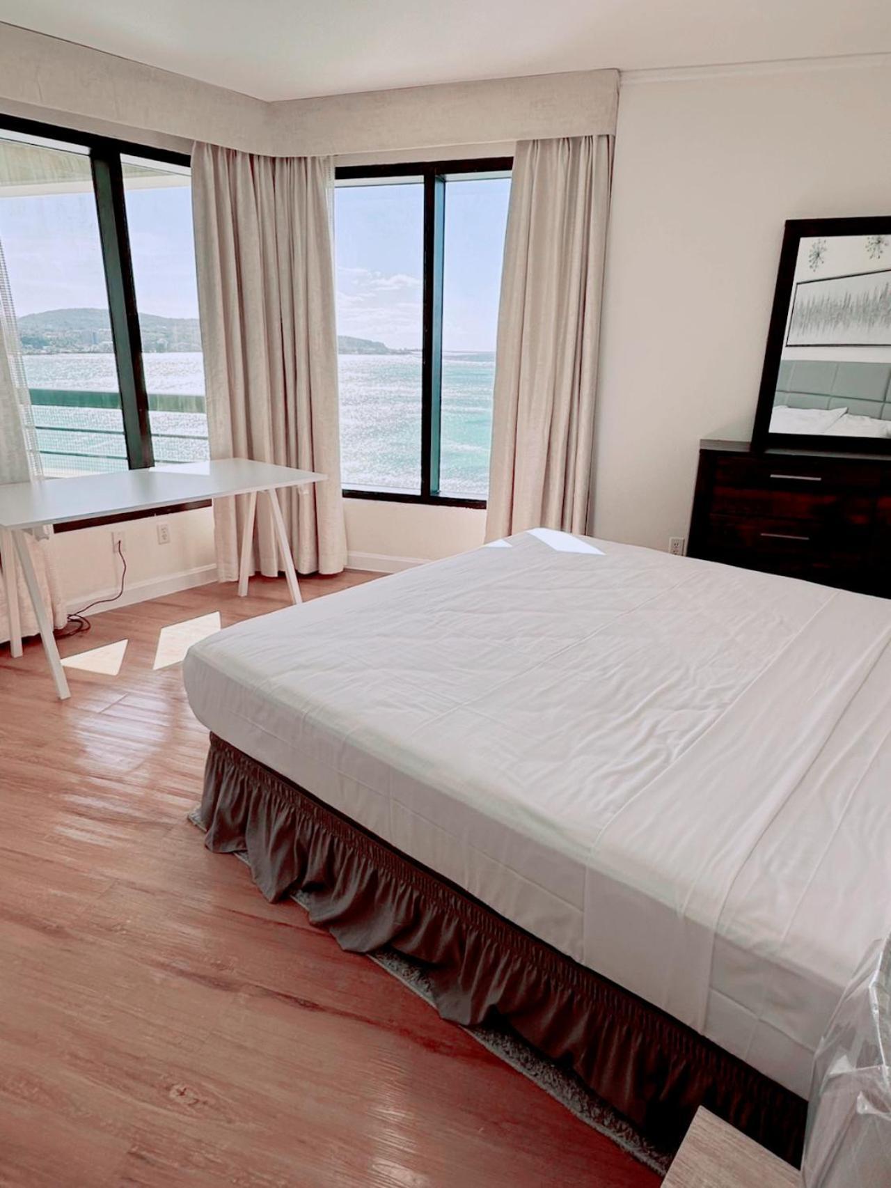 Alupang Beach Tower, Upgraded Units Hotel ตามูนิง ภายนอก รูปภาพ